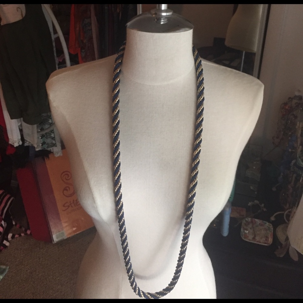 Vineyard vines Necklace - Picture 2 of 2