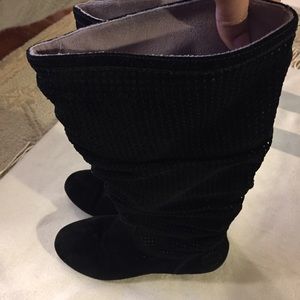 UGG Shoes - UGG "Abilene" BLACK SUEDE BOOTS UGG Shoes - UGG "Abilene" BLACK SUEDE BOOTS