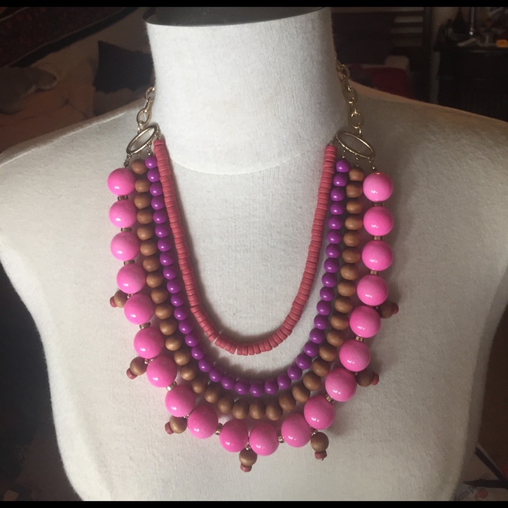 Vineyard vines pink beaded necklace