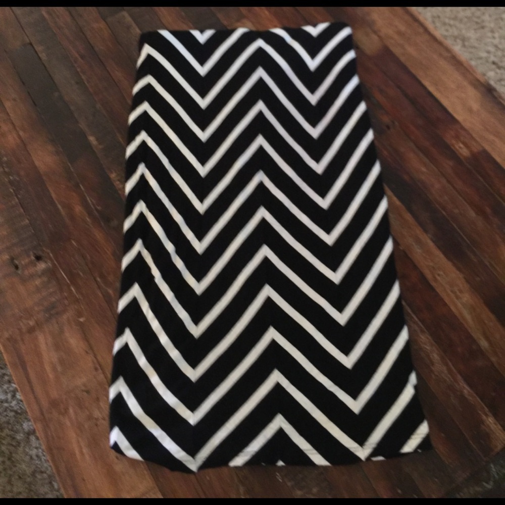 Cotton stretch straight fitted skirt