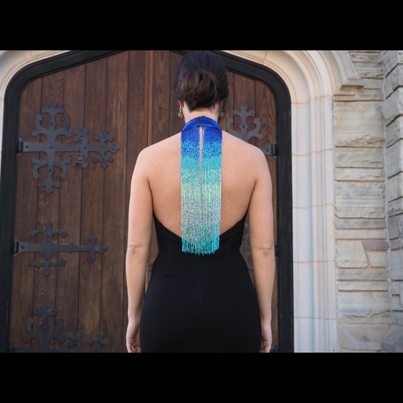 Formal dress - Picture 6 of 7