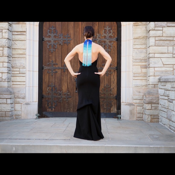 Formal dress - Picture 7 of 7