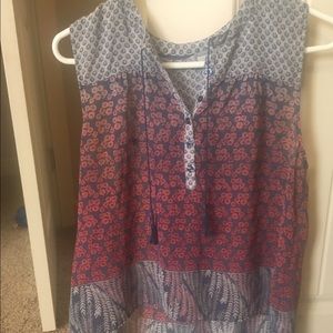 Sleeveless patterned red and grey bohemian shirt