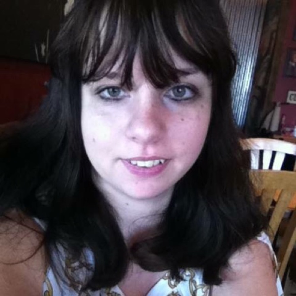 Meet your Posher, Courtney