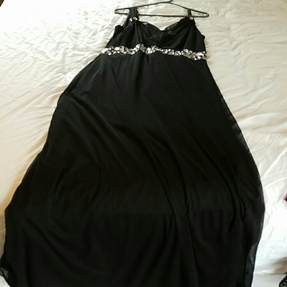 Black Alex evening cocktail dress