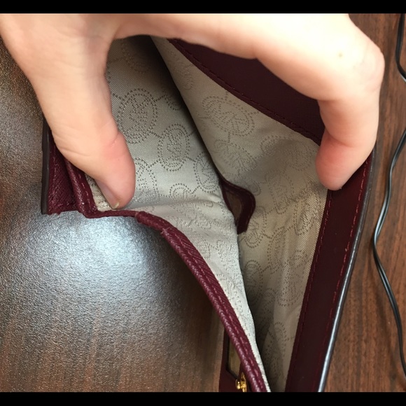 Michael Kors wallet - Picture 3 of 4