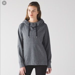 NWT SIZE 8 SPLIT PULLOVER LULULEMON