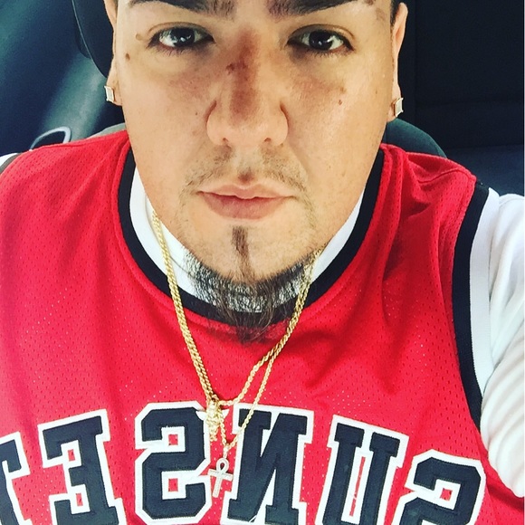 Meet your Posher, Manuel salas - Picture 1 of 3