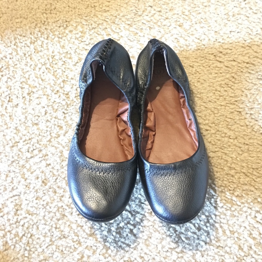 LUCKY BRAND BLACK FLATS
