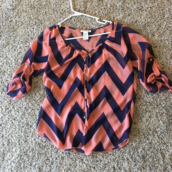 Chevron Print Blouse - Picture 1 of 2
