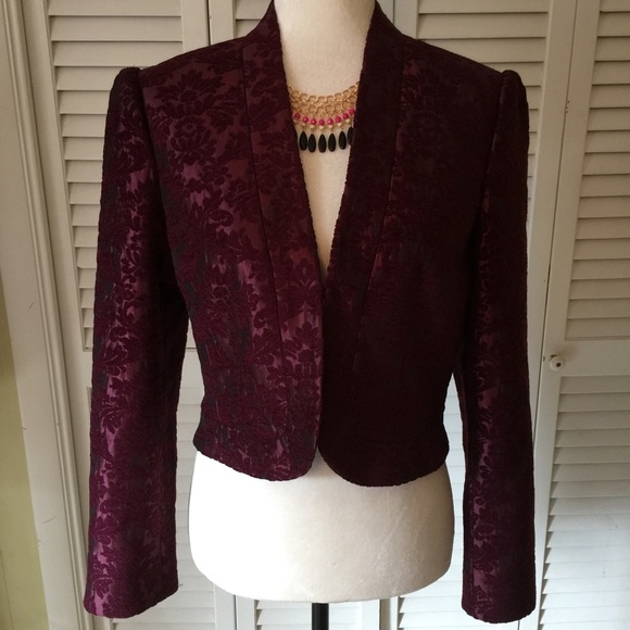 Olsen Europe Jackets & Blazers - Olsen Burn Out Damask print Jacket Size Medium