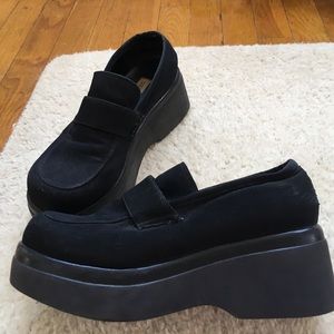 Steve Madden Vintage! Platform tall and comfy