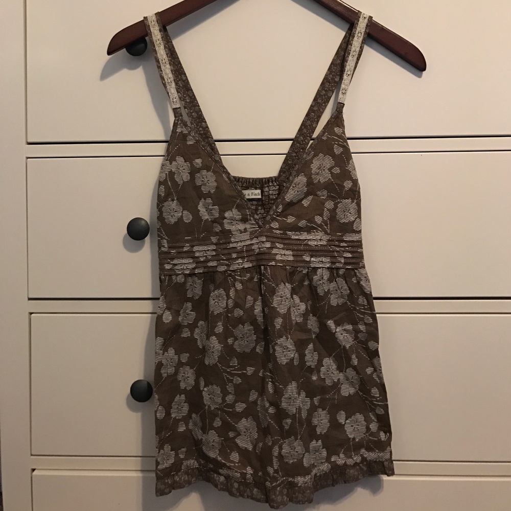 Abercrombie and Fitch Top