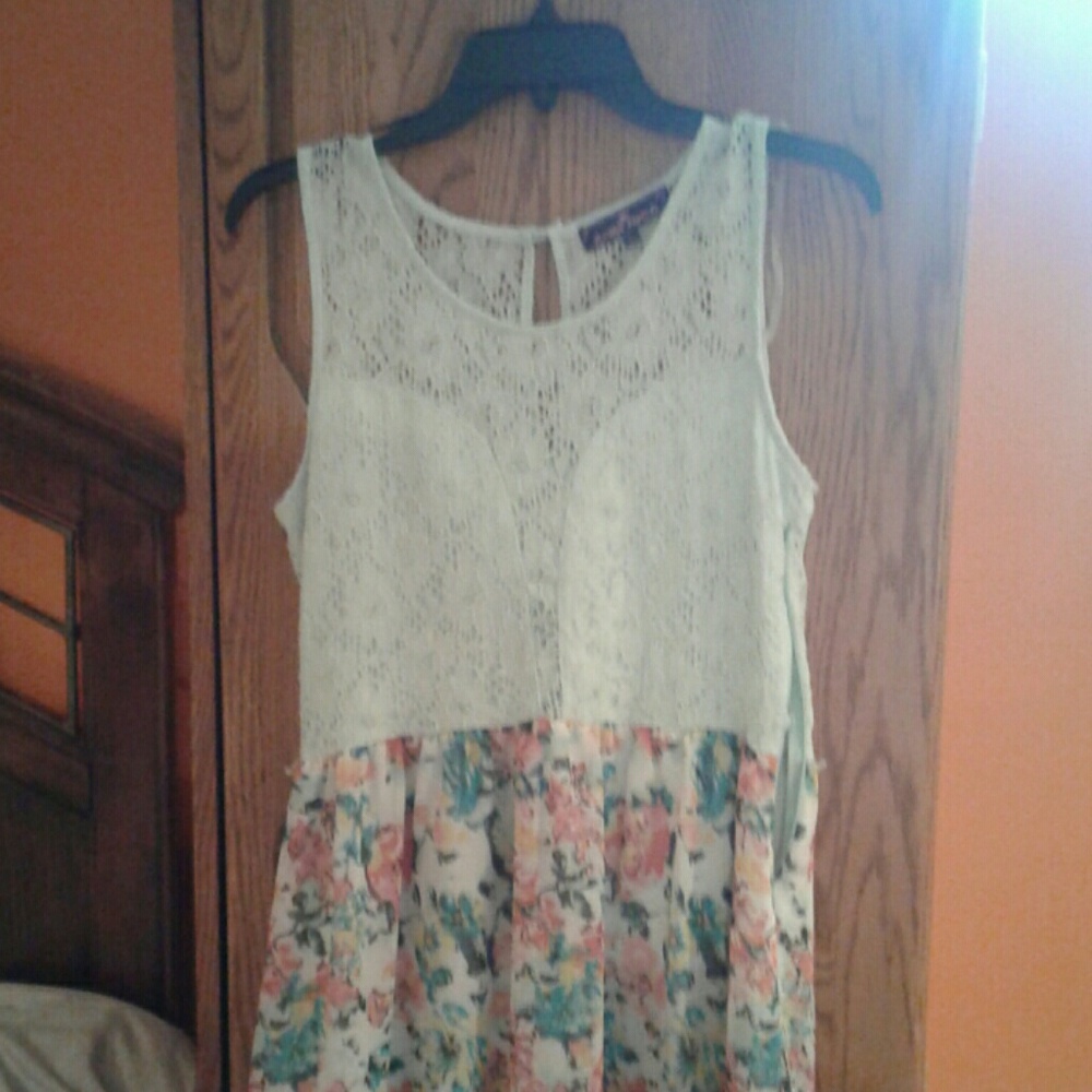 Beautiful mint and pink floral hi low dress
