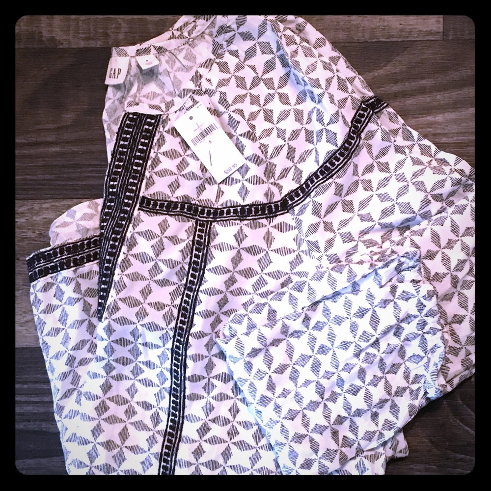 Printed Gap Blouse