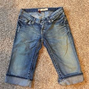 Size 25 BKE Denim Capris (Buckle Brand)