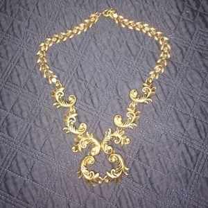 New Leslie Danzis Antique gold plated necklace