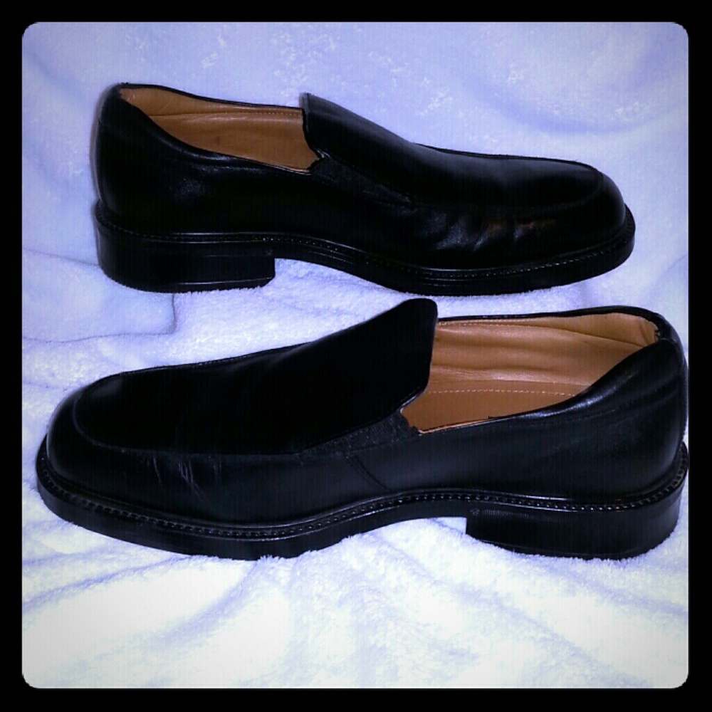 Men's leather slip on dress shoes