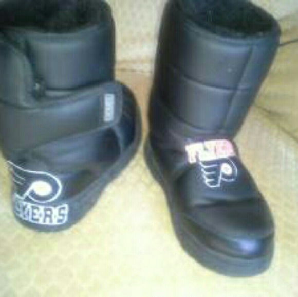 NHL PHILADELPHIA FLYERS KIDS WINTER BOOTS - Picture 2 of 2