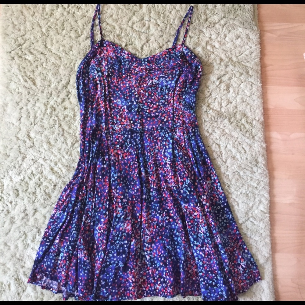 Super cute multicolored dress.