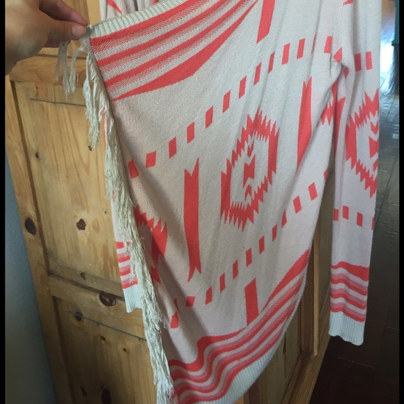 Aztec Pattern Cardigan - Picture 2 of 4