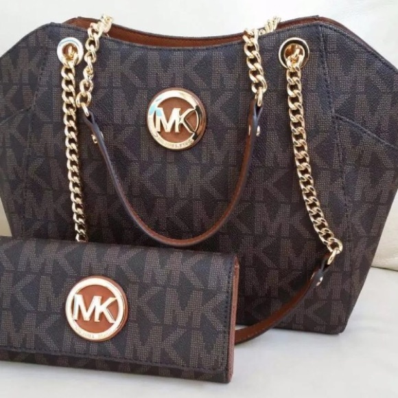 Michael Kors Tote - Picture 2 of 4