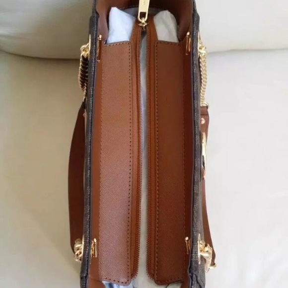 Michael Kors Tote - Picture 4 of 4