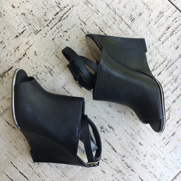 Lord & Taylor Shoes - Design Lab Yehocheva Wedge In Black Size 6 Lord & Taylor Shoes - Design Lab Yehocheva Wedge In Black Size 6