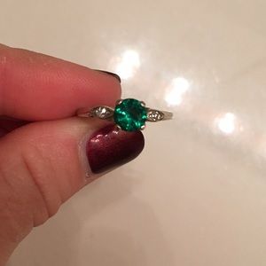 14K WG .06ct VS1G Diamond Green Glass Estate Ring