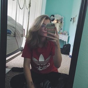 Meet your Posher, Maya