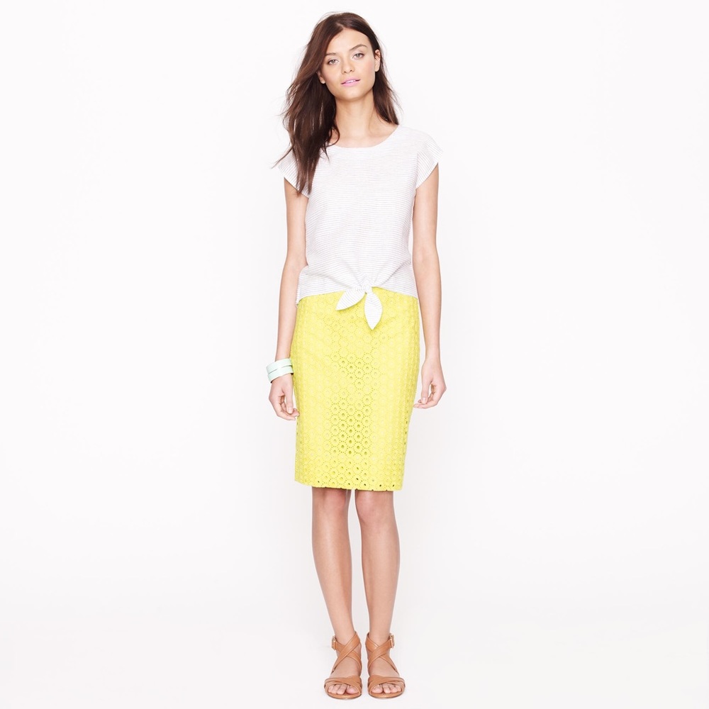 No. 2 pencil skirt in circle eyelet. EUC/Pristine.