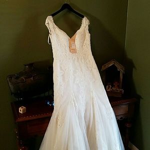 Wedding dress