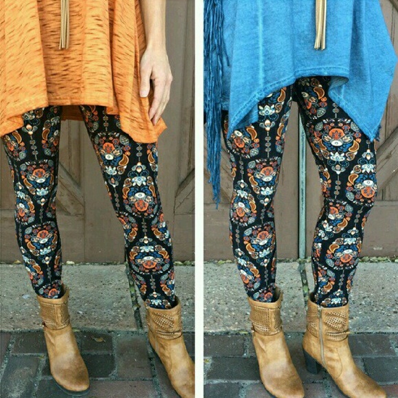 Black & Orange Paisley Leggings - Picture 2 of 4