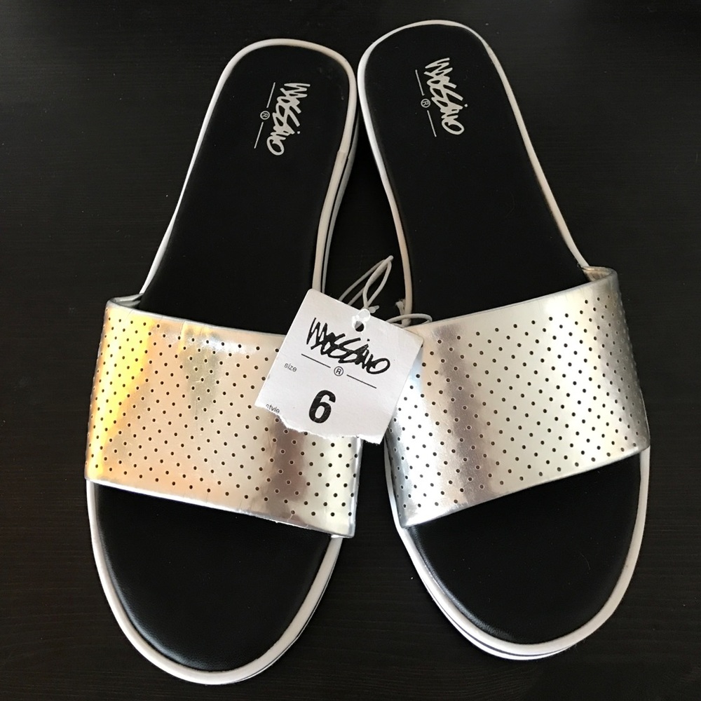 Brand New with tags Mossimo Slip On Sandals. Sz. 6
