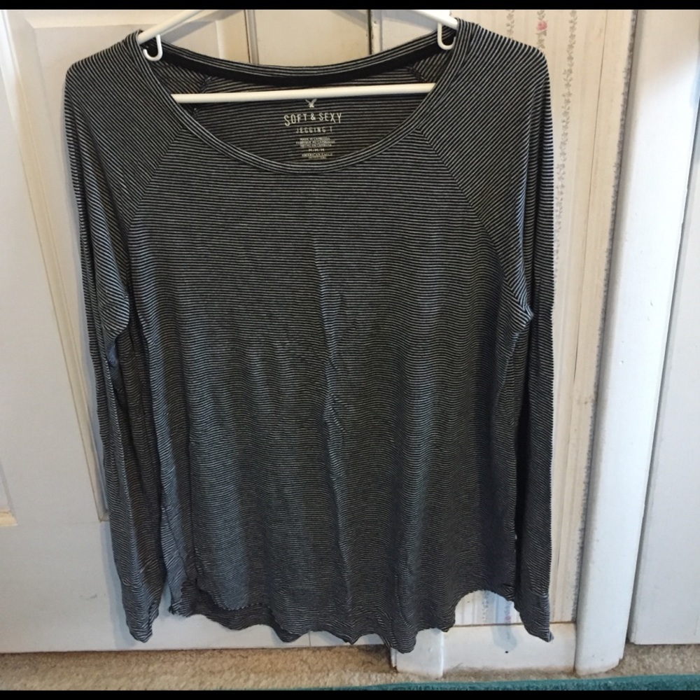 Soft and sexy jegging tee