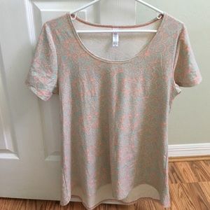 Leggings material Lularoe Classic Tee- SZ Med
