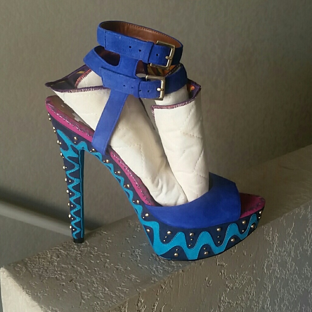 Platform heels