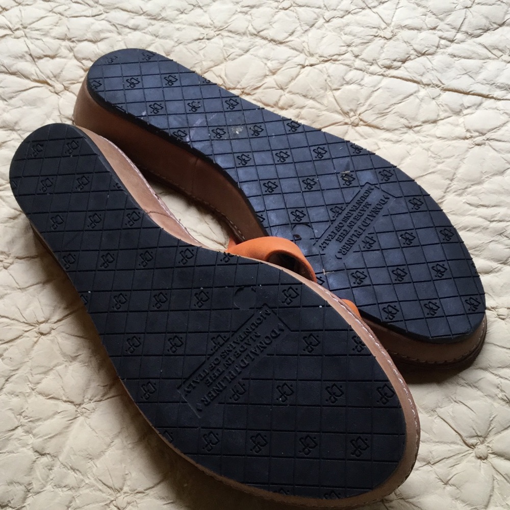 Sandals - Picture 2 of 2