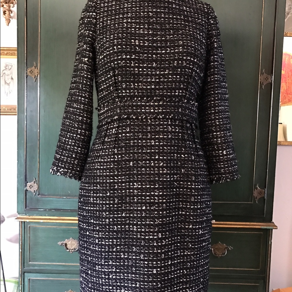 So chic - Dolce & Gabbana tweedy fitted dress