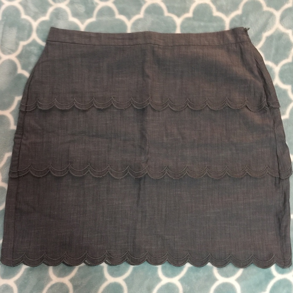 Banana Republic Size 8P Gray Pencil Skirt 18" Long
