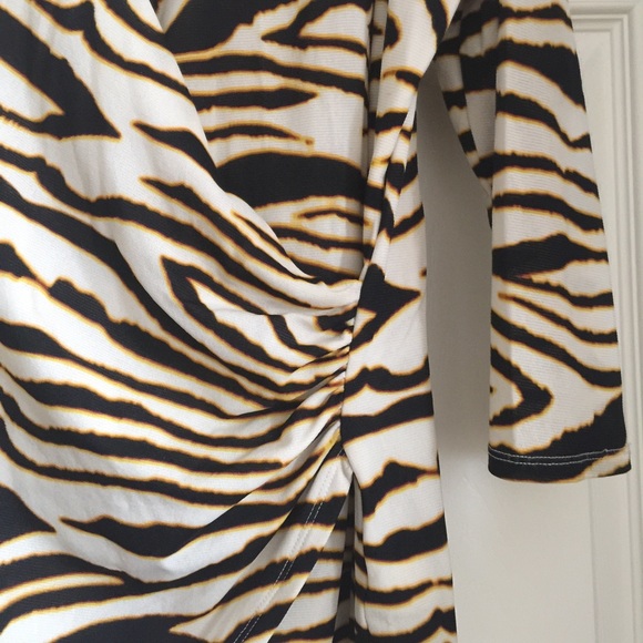 Top - Picture 2 of 3