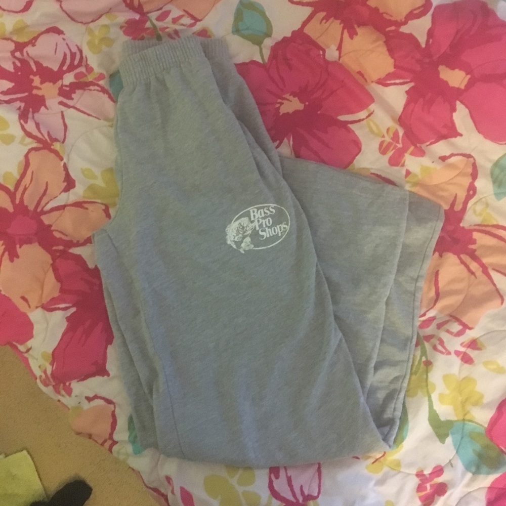 🚫SOLD🚫Bass Pro Sweatpants