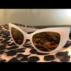 Tory Burch Cat Eye Sunglasses - NWOT