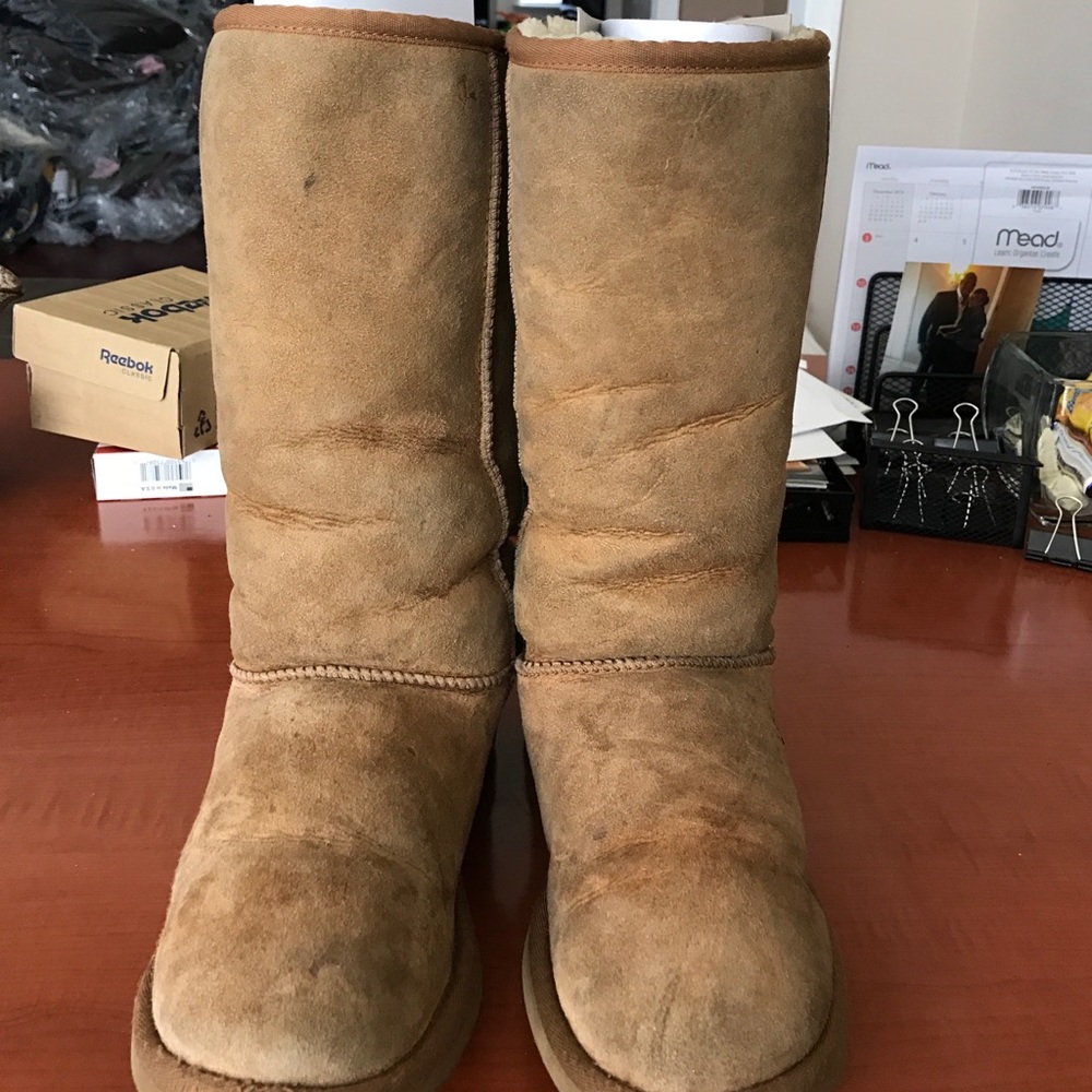 Authentic used Uggs