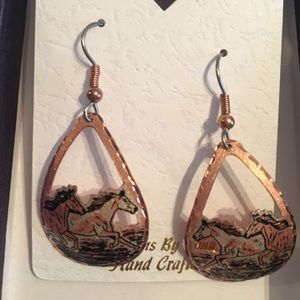 BRAND NEW Handcrafted copper horse earrings
