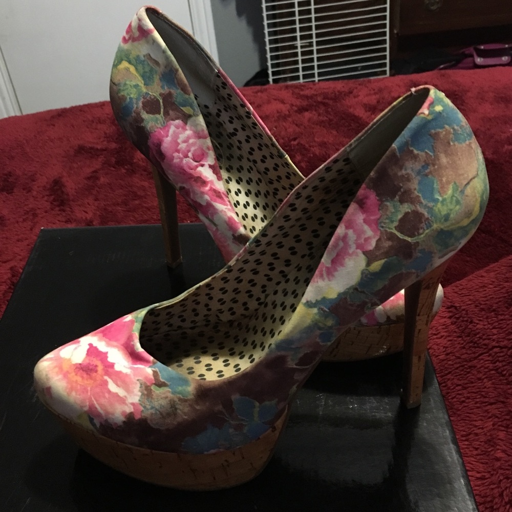 Jessica Simpson shoes