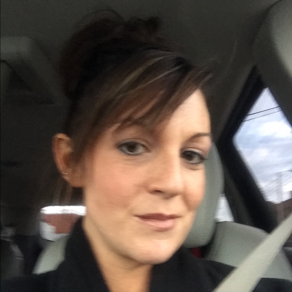 Meet your Posher, Kelly