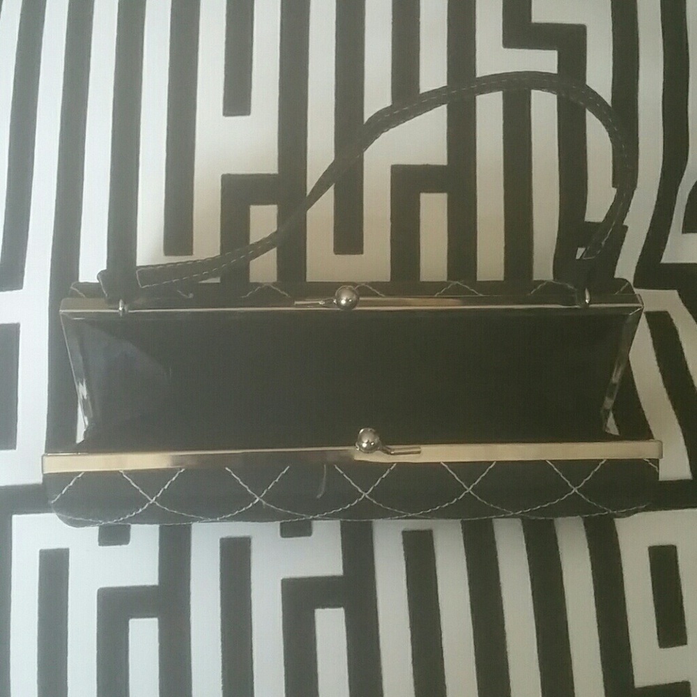 Purse - Picture 2 of 3