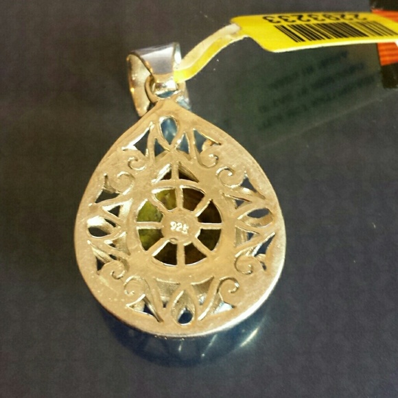 Tasmanian Stichtite Pendant - Picture 2 of 3