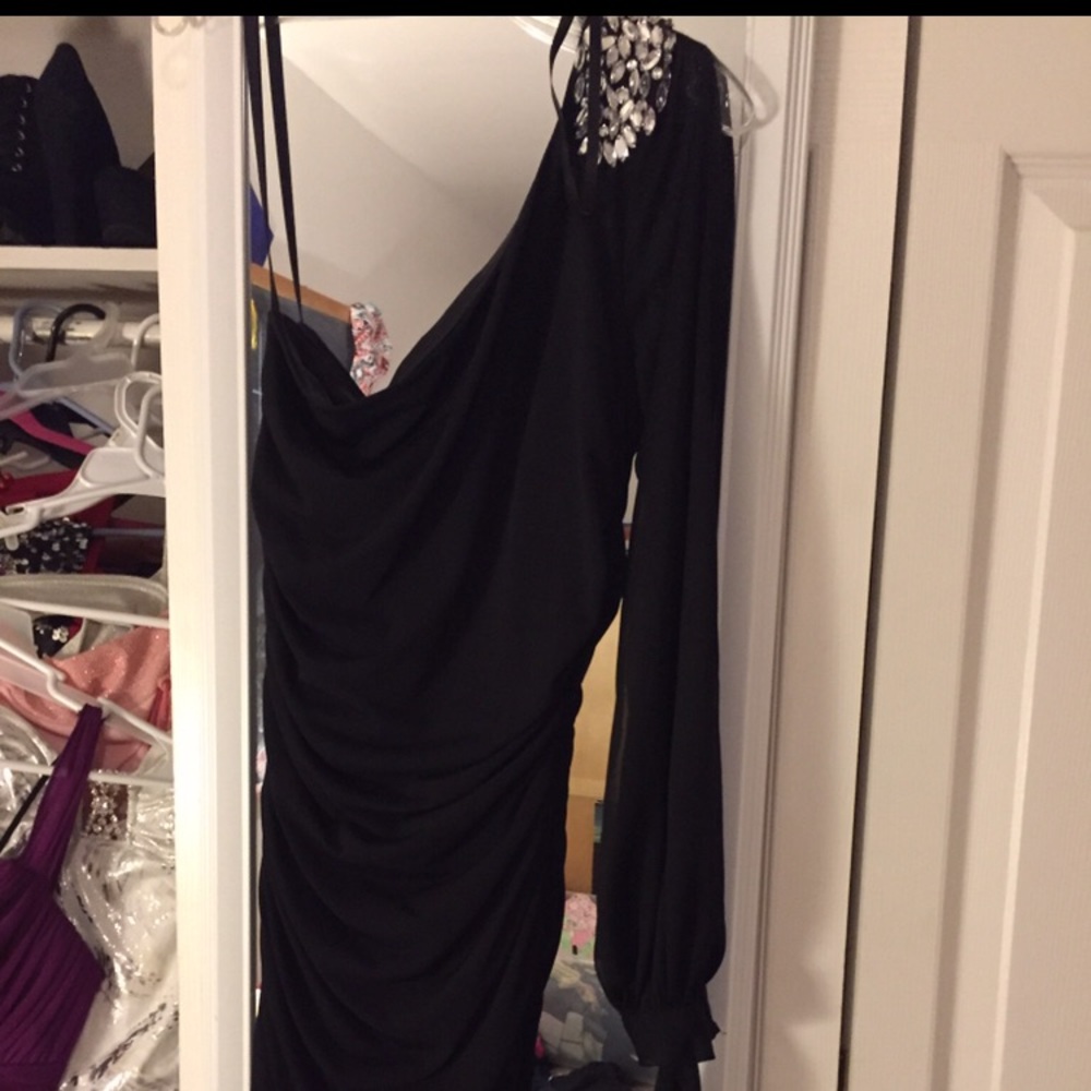 One shoulder slim fit